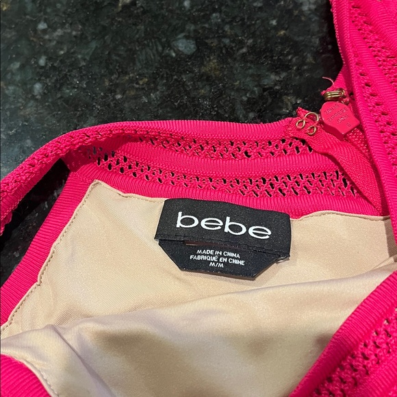 NWOT Bebe bright fuchsia Maeve mesh dress - Sz M - Picture 8 of 8